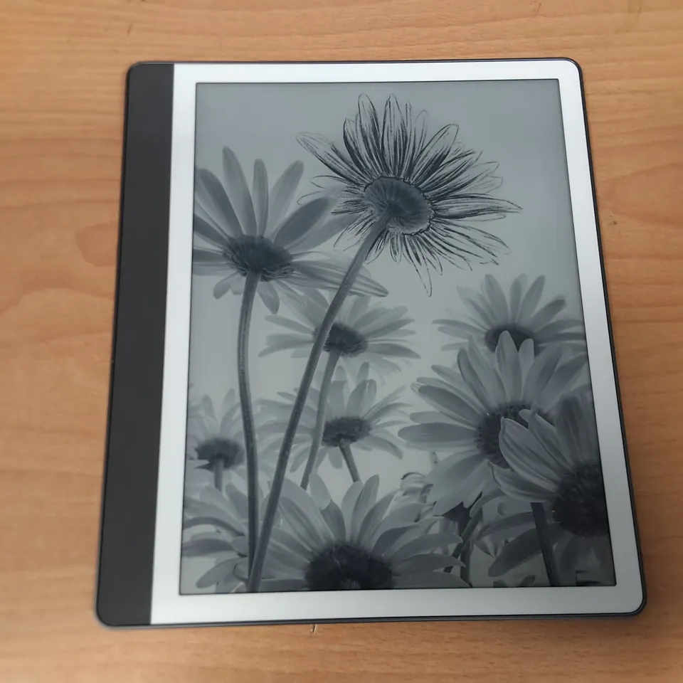BOXED AMAZON KINDLE SCRIBE 32GB IN TUNGSTEN GREY - C4A6T4