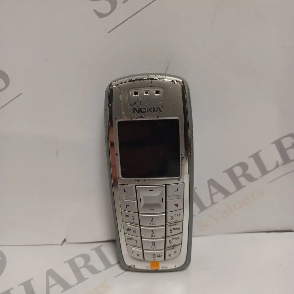 NOKIA 3120 MOBILE PHONE 