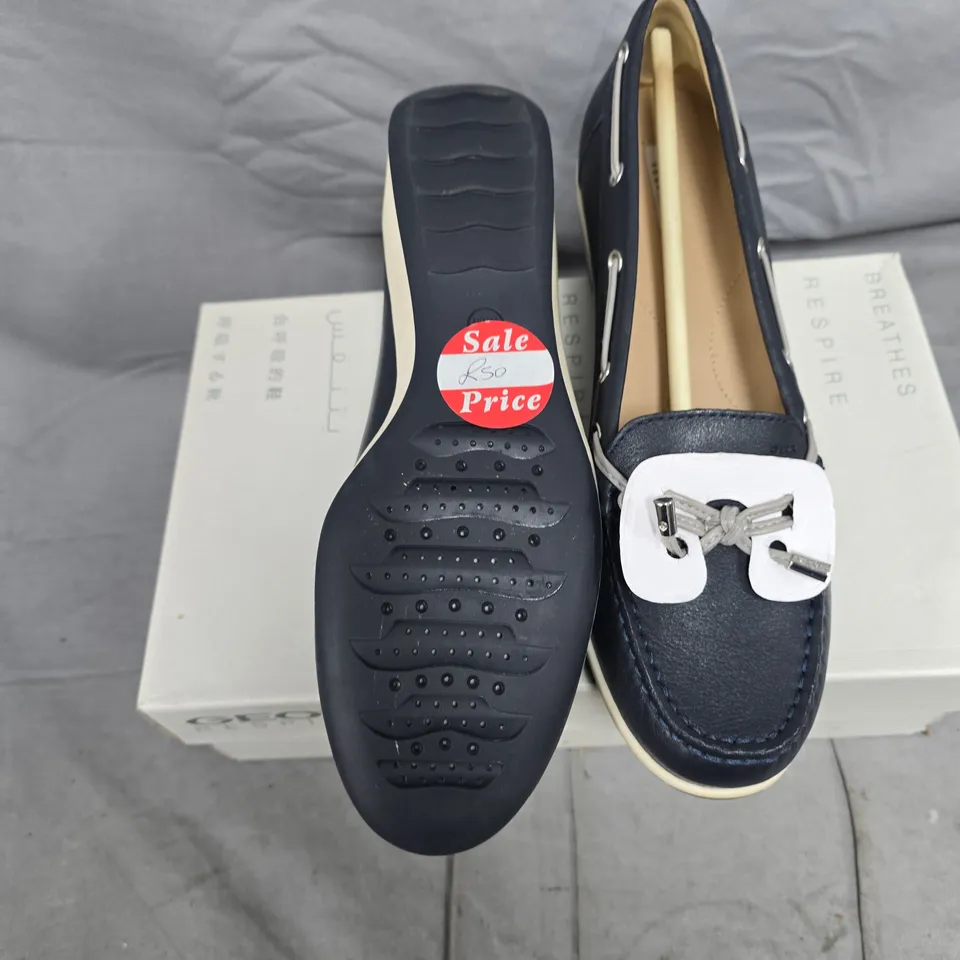 GEOX RESPIRA NAVY LEATHER LOAFERS – MEN'S MOCCASIN STYLE SHOES (EU 41) 