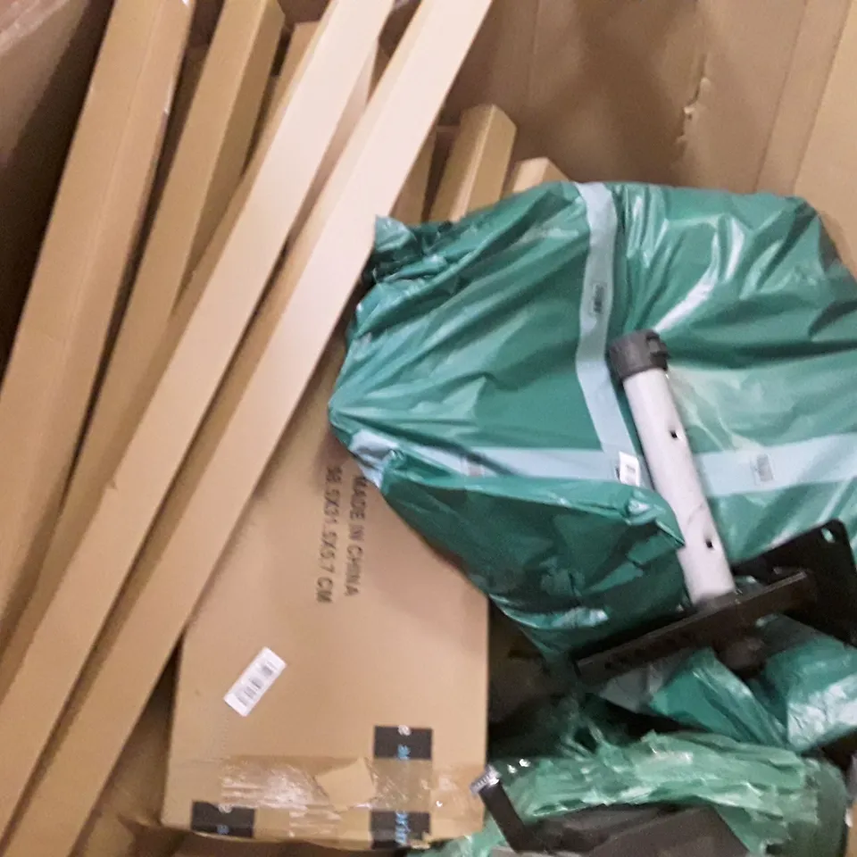 PALLET OF ASSORTED PRODUCTS INCLUDING HEATED PRESS, FOLDING PET CRATE, CAR SEAT COVERS AND COOLERS ECT