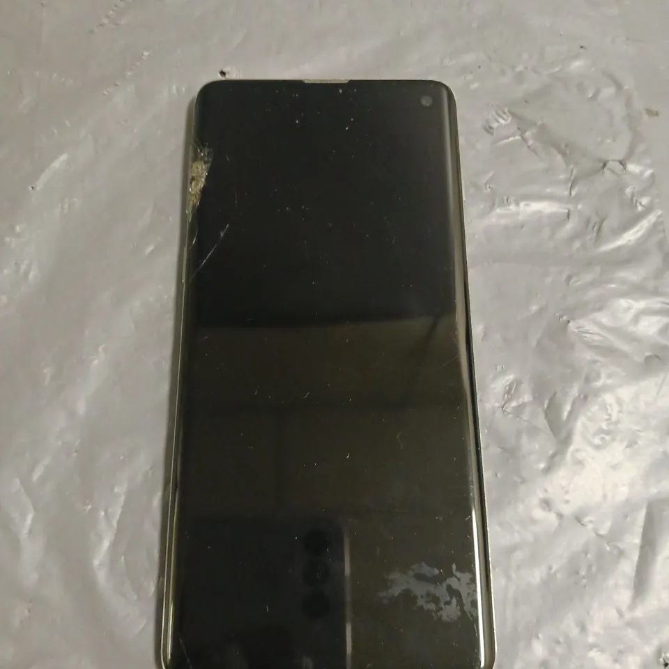 UNBOXED SAMSUNG GALAXY S10 MOBILE PHONE