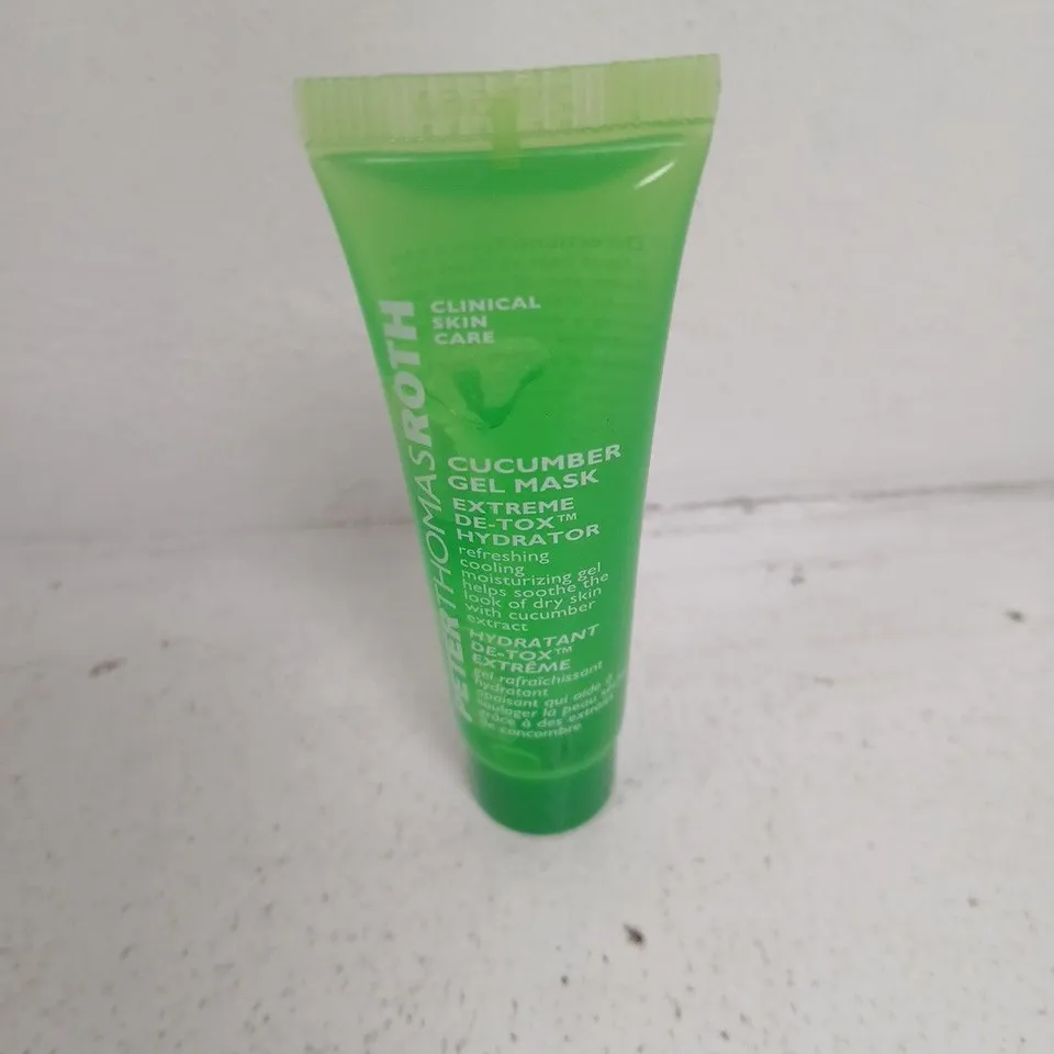 A BOX INCLUDING A LARGE AMOUNT OF CUCUMBER GEL MASKS