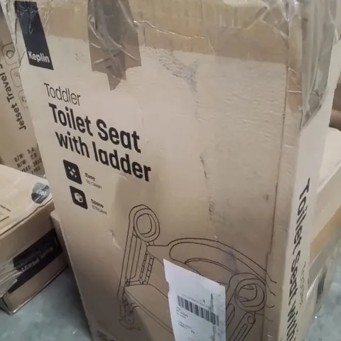 BOXED TODDLER TOILET SEAT WITH LADDER