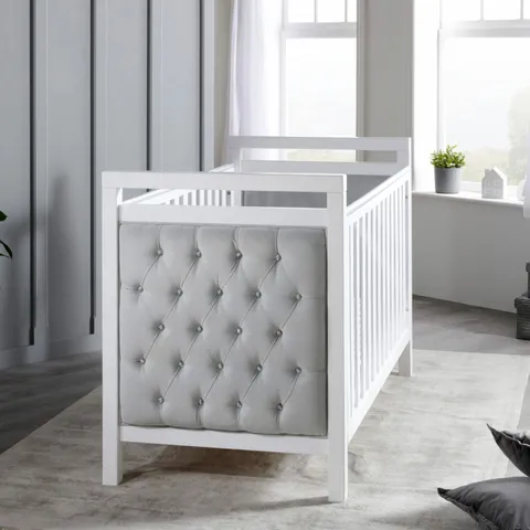 BOXED VELVET DELUXE COT BED – WHITE ( 2 BOX )