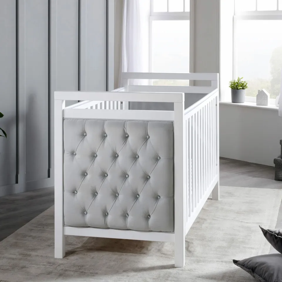 BOXED VELVET DELUXE COT BED – WHITE ( 2 BOX )