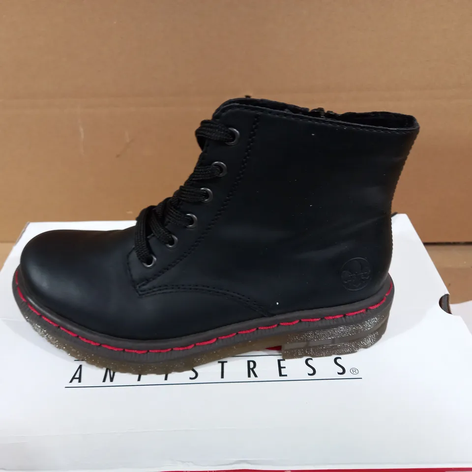 RIEKER LACE UP ANKLE BOOTS BLACK - SIZE 6