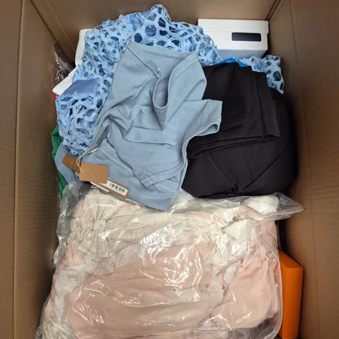 LARGE BOX OF APPROXIMATELY 20 ASSORTED CLOTHING ITEMS IN VARIOUS SIZES, STYLES AND COLOUR