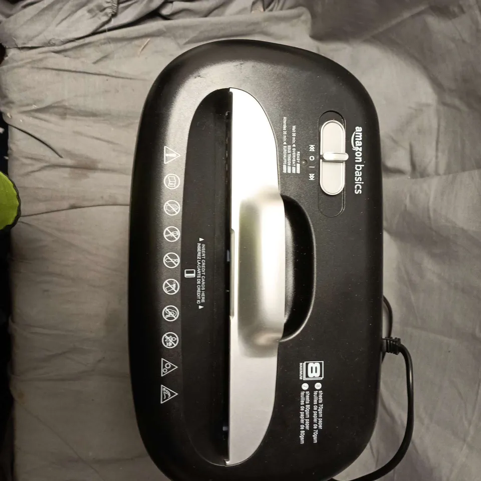 AMAZON BASICS PAPER SHREDDER – BLACK