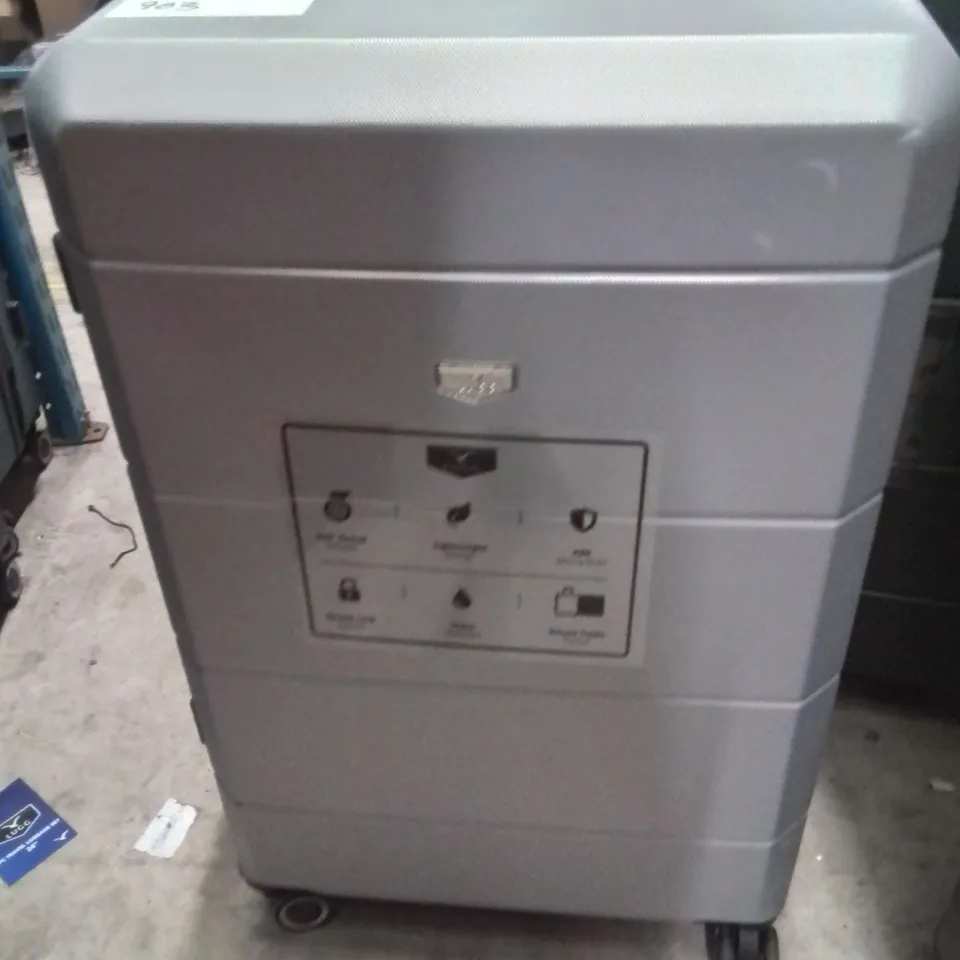 LUGG TRAVEL SUITCASE SILVER 