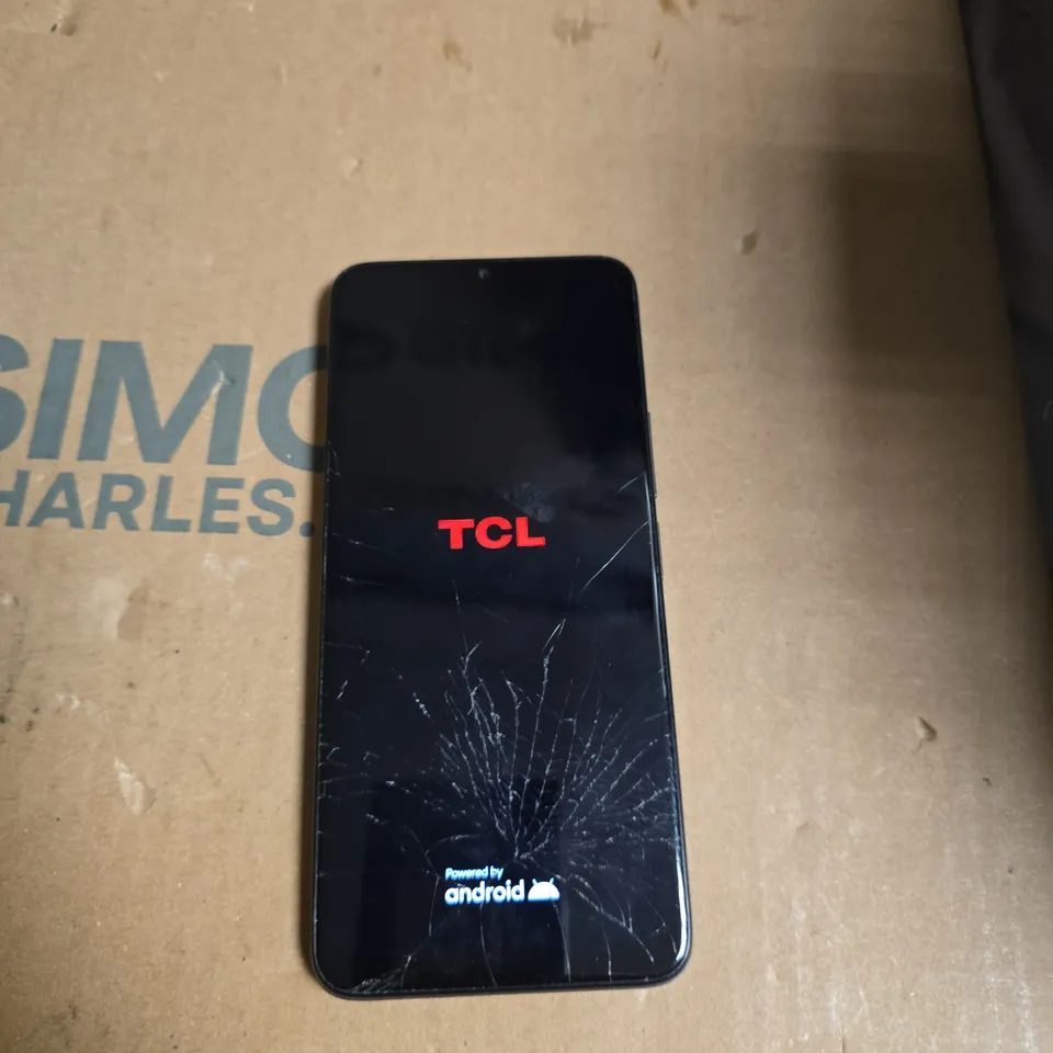 TCL SMARTPHONE – BLACK – ANDROID 