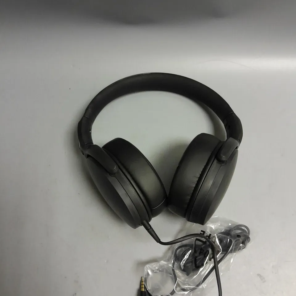 BOXED SENNHEISER HD 400S HEADPHONES