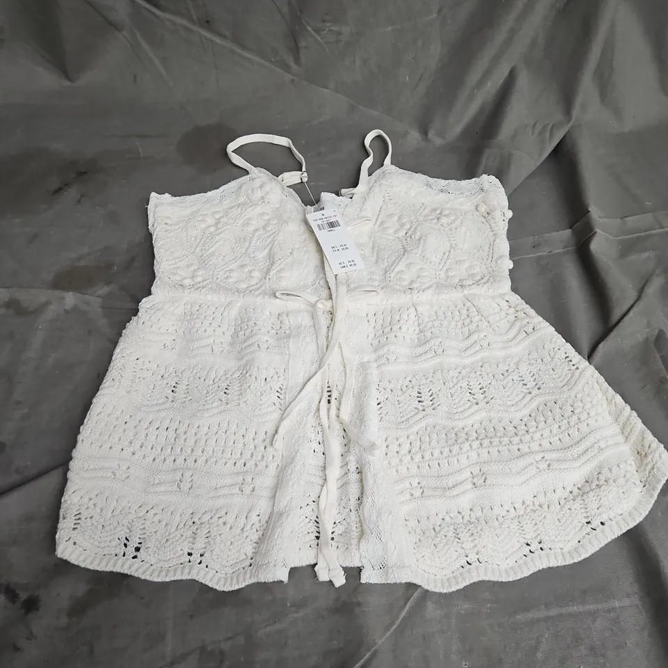 HOLLISTER TIE FRONT KNIT CAMI TOP IN OFF WHITE SIZE S