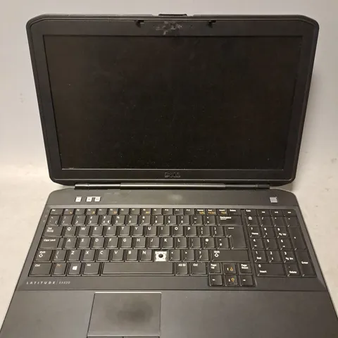 DELL LATITUDE E5530 LAPTOP