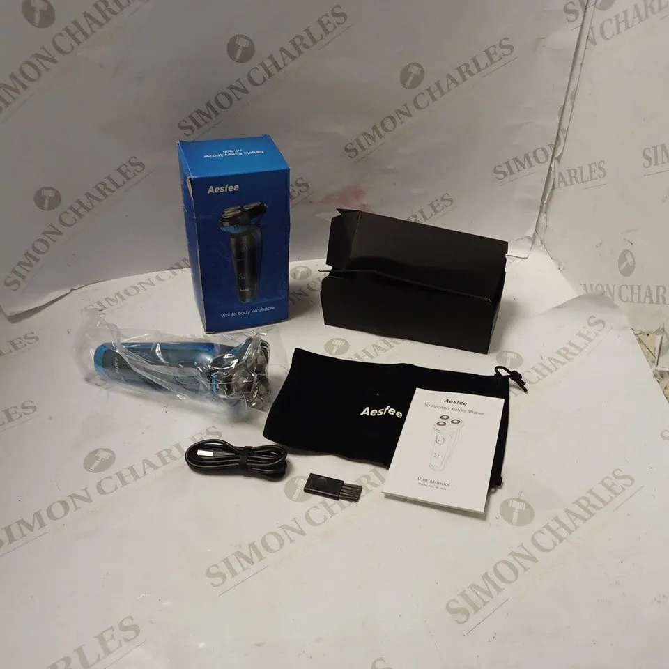 AESFEE WHOLE BODY WASHABLE SHAVER WITH POUCH, INSTRUCTIONS AND ACCESSORIES