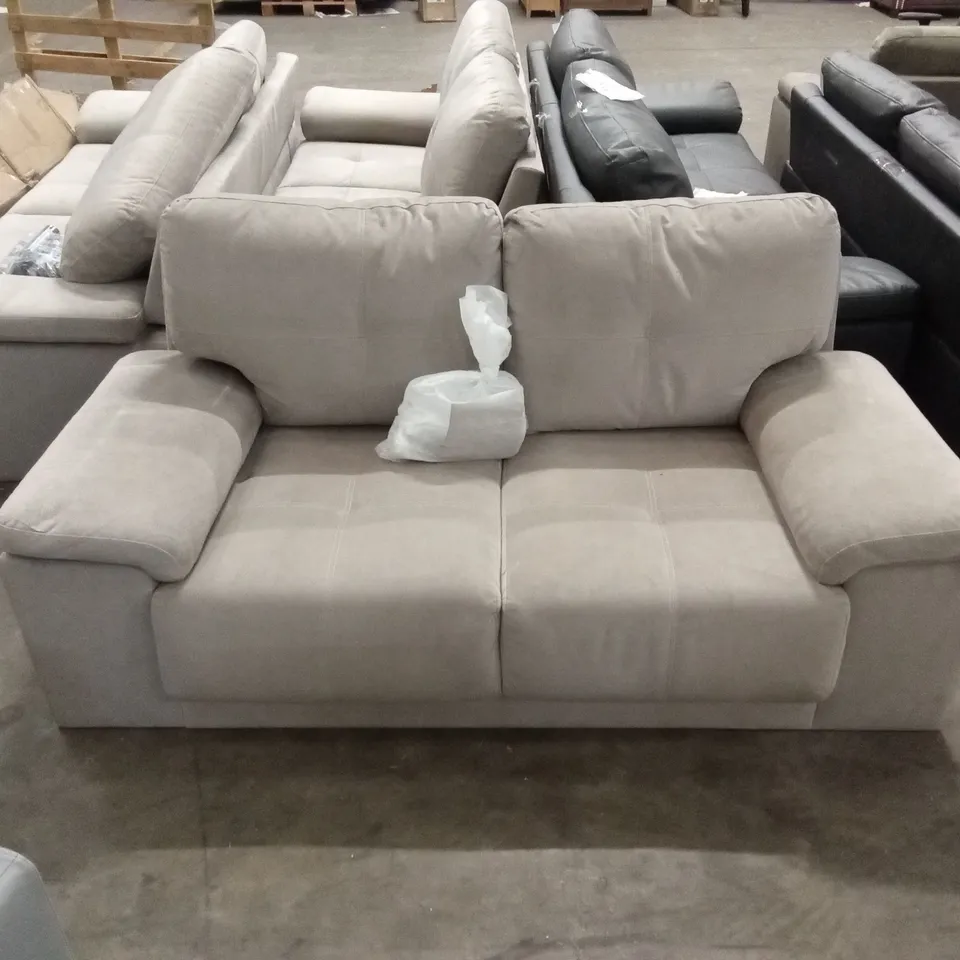 KANSAS 2 SEATER SOFA, CHAMPAGNE CLASSIC VELVET