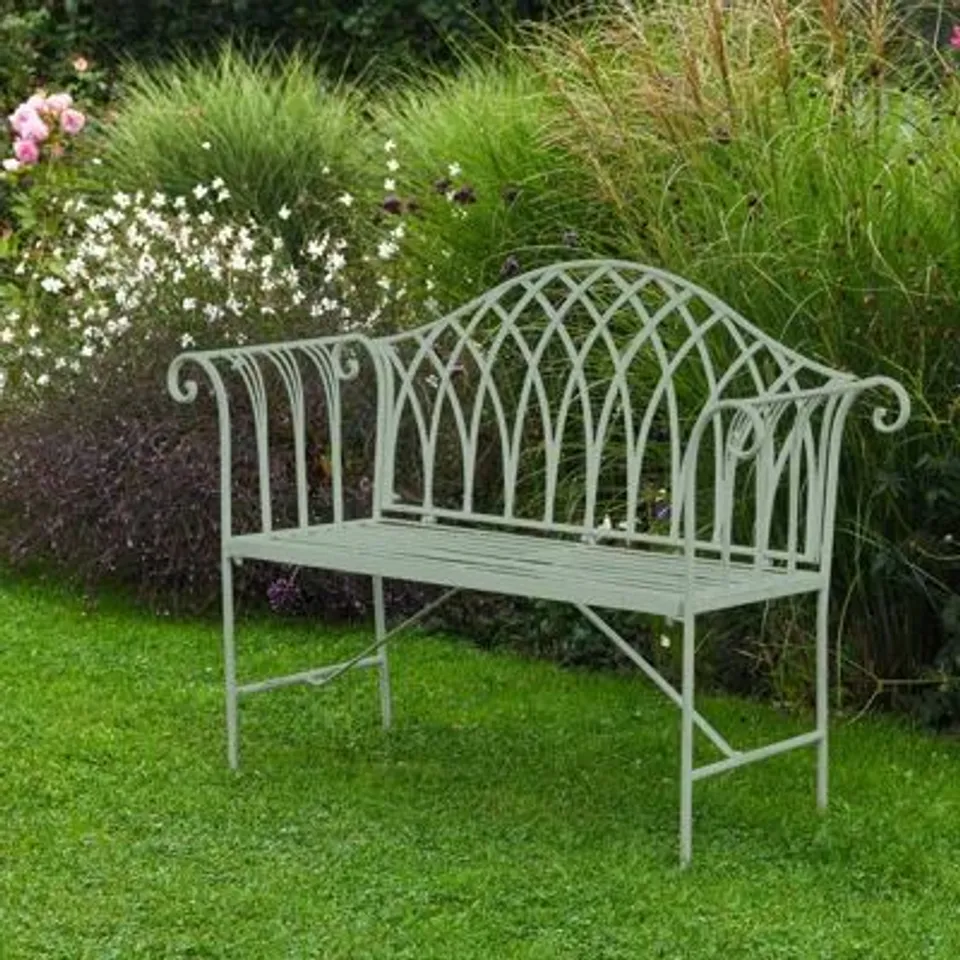BOXED VERSAILLES WROUGHT IRON GARDEN OUTDOOR BENCH (1 BOX)