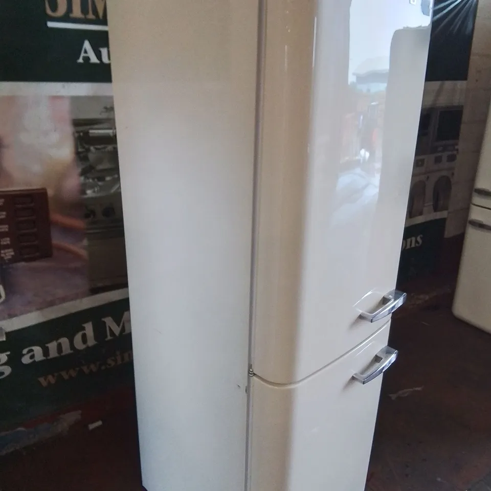 SMEG FREESTANDING 70/30 FRIDGE FREEZER IN CREAM - FAB32LCR5UK