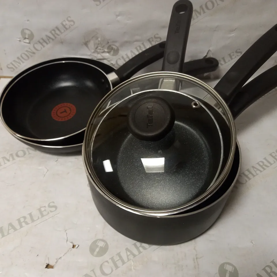 TEFAL ESSENTIAL COOKWARE SET