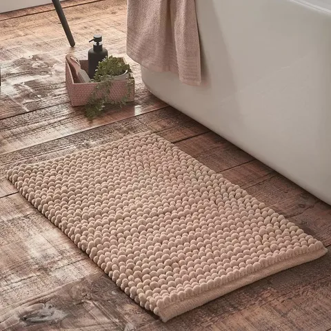 BIANCA ASPEN BOBBLE BATHMAT