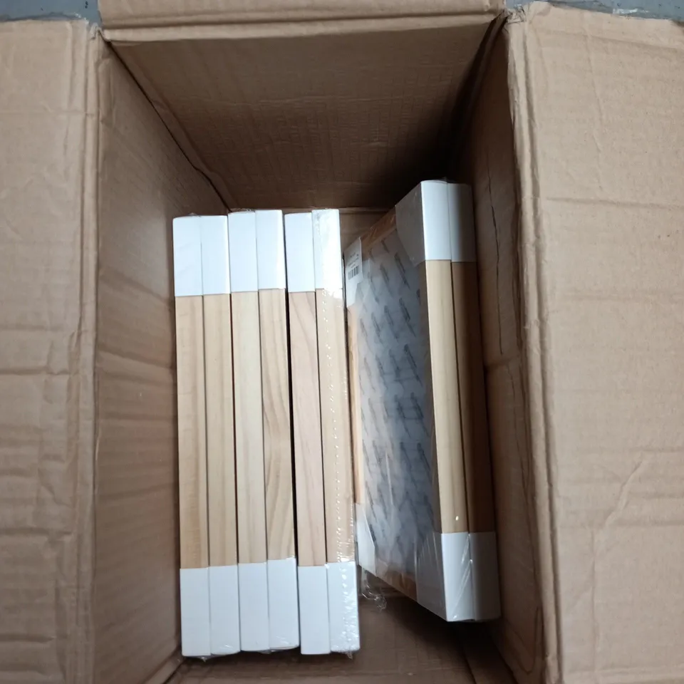 BOX OF 8 X A4 WOODEN FRAMES