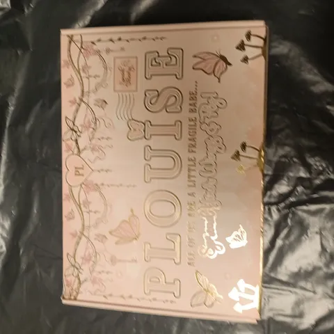 PLOUISE HEALTH & BEAUTY GIFT SET BOXED –