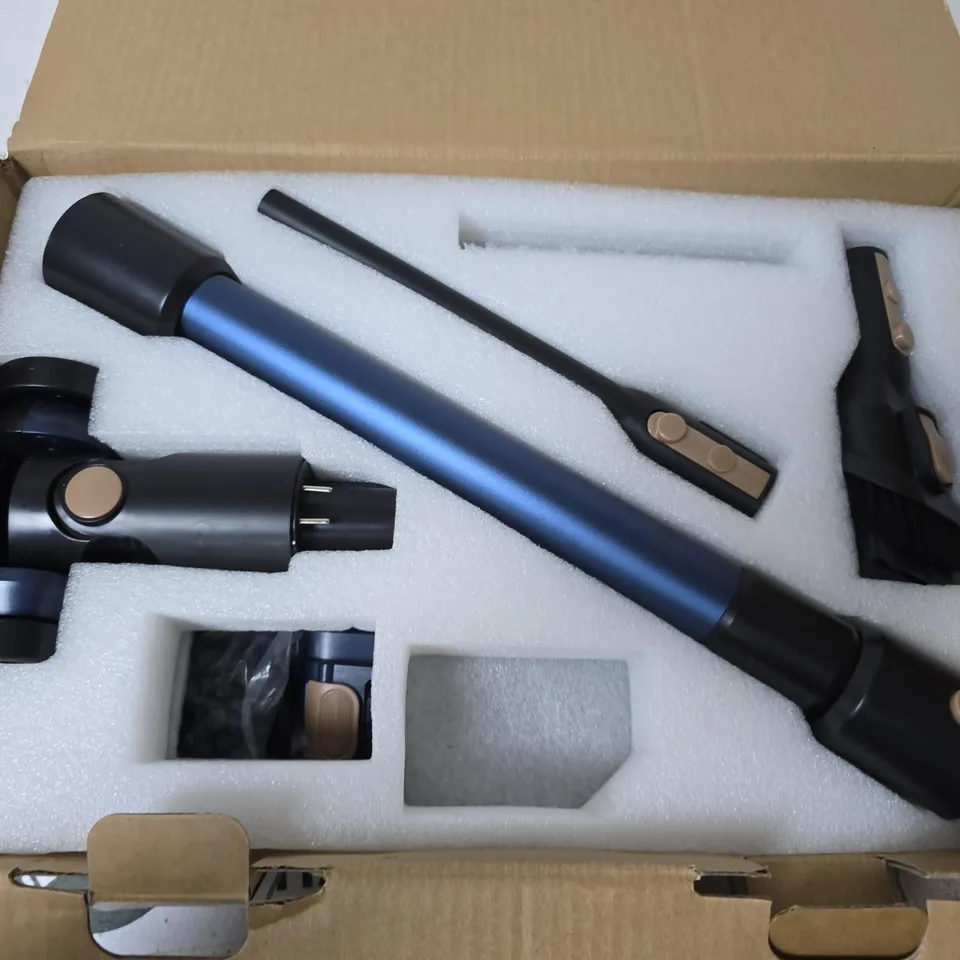 BOXED BLITZ V12 CORDLESS VACUUM CLEANER