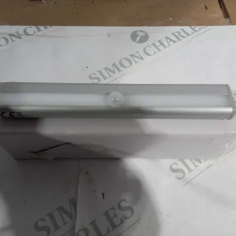 BOXED SFIXX BRUSHED ALUMINIUM PIR MOTION SENSOR LIGHTS DUO