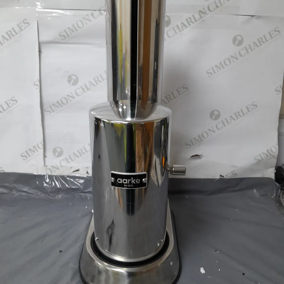 BOXED AARKE WATER CARBONATOR PRO STEEL FOR SPARKLING WATER A1081