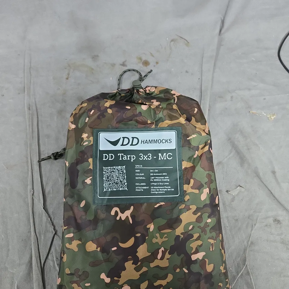 DD HAMMOCKS TARP 3X3 MC (MULTICAM) – 3M X 3M CAMPING TARP IN CARRY BAG