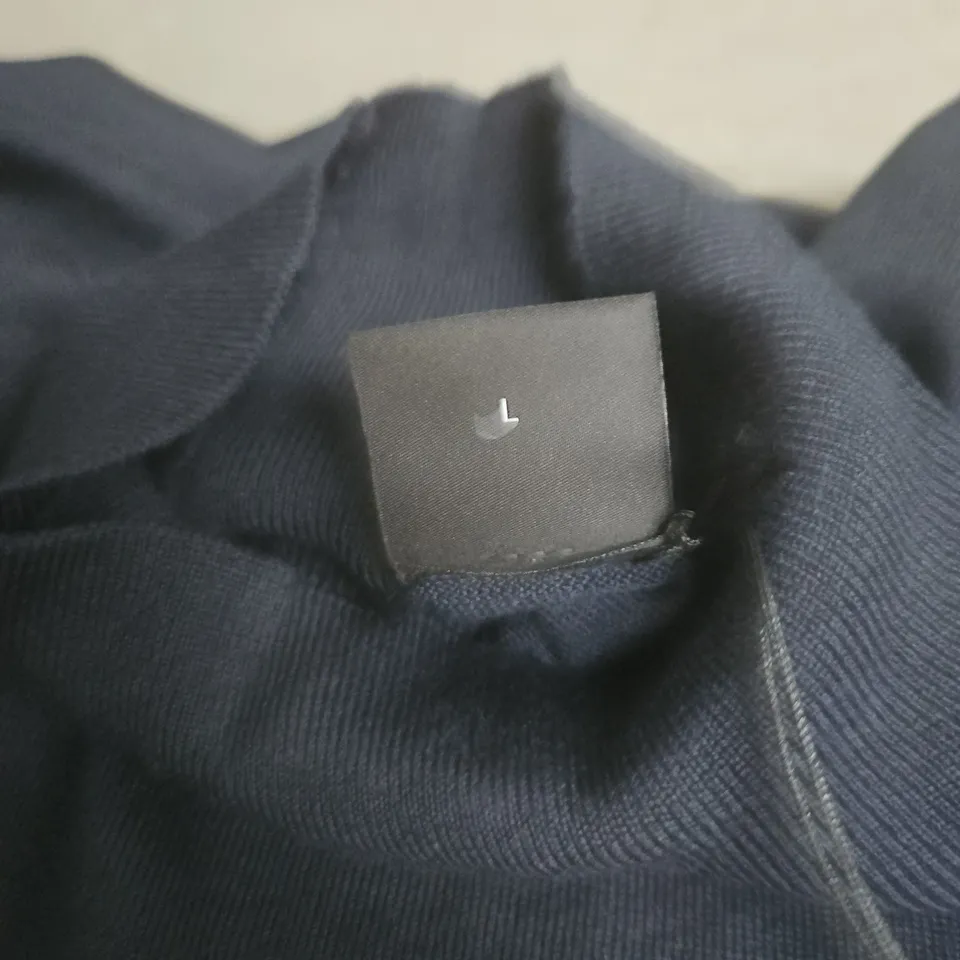 HUGO BOSS SUPERFINE MERINO SLEEVELESS KNIT TOP – NAVY – UK L