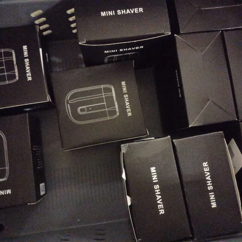 APPROXIMATELY 10 BOXED MINI SHAVER 