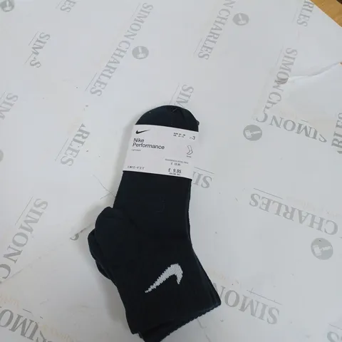 MENS NIKE SOCKS 3 PAIRS SIZE 8-11