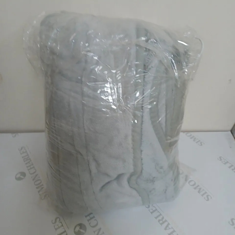 BOXED COZEE HOME VELVETSOFT HEATED THROW IN LIGHT GREY