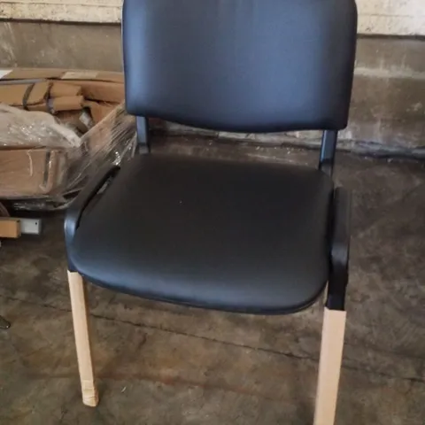 BLACK LEATHER/BLACK LEG DINING CHAIR