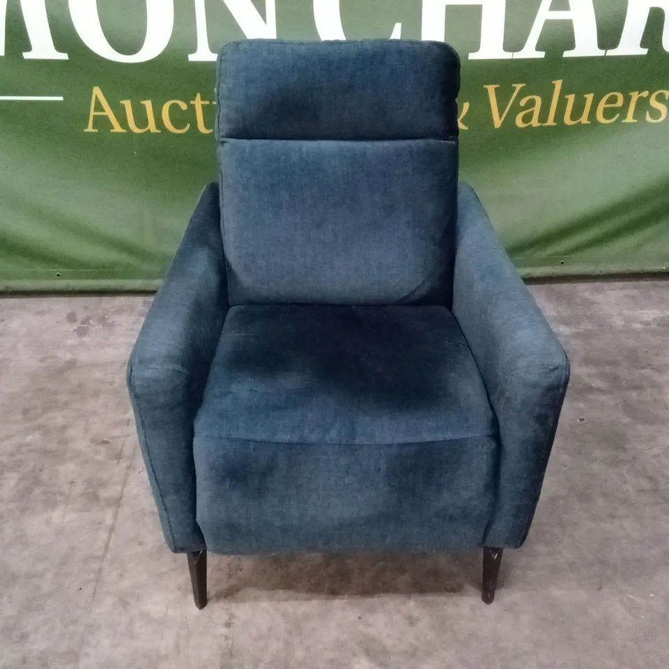 QUALITY DESIGNER ITALIAN MADE FABRIC POWER RECLINER CHAIR