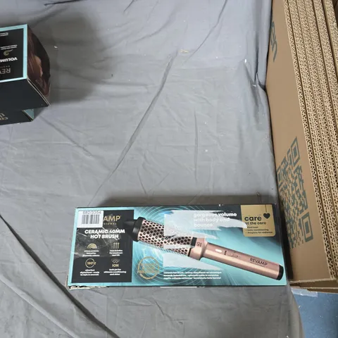 REVAMP CERAMIC 40MM HOT BRUSH