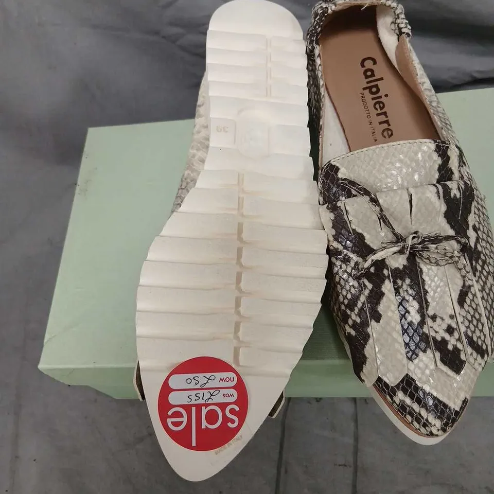 CALPIERRE SNAKE PRINT LOAFERS – WOMEN’S DESIGNER SHOES, UK 6.5 (EU 39)