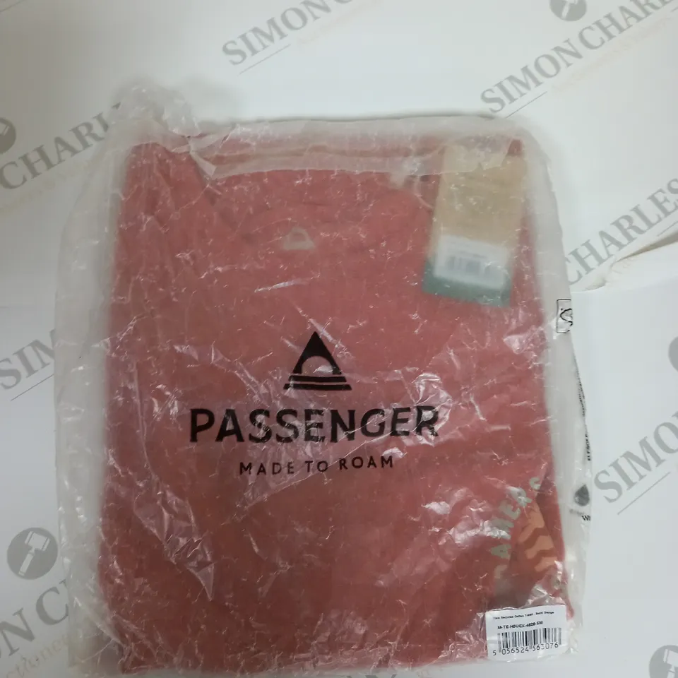 BAGGED PASSENGER COTTON T-SHIRT SIZE S/M
