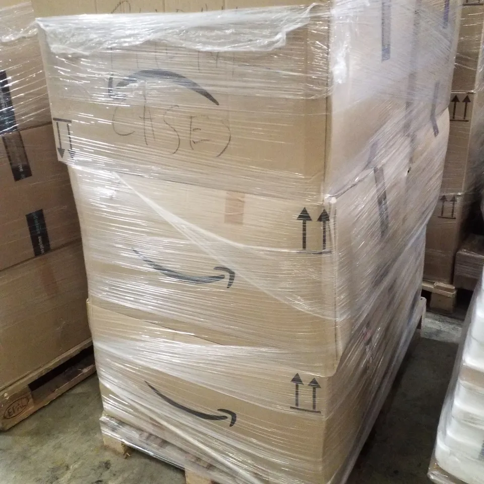 PALLET CONTAINING LARGE QUANTITY OF ASSORTED PHONE CASES