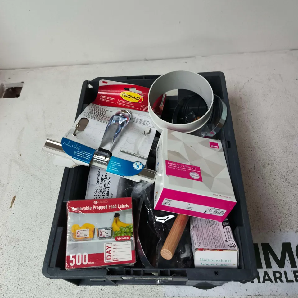 TOTE OF APPROXIMATELY 12 ASSORTED ITEMS TO INCLUDE: MILWARD ROTARY CUTTER