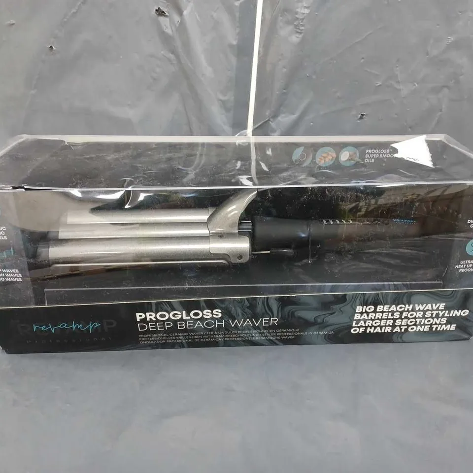 BOXED REVAMP PROFESSIONAL PROGLOSS DEEP BEACH WAVER WV-2000-EU