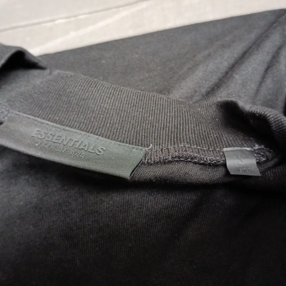 FEAR OF GOD ESSENTIALS T-SHIRT – BLACK – UK SIZE S