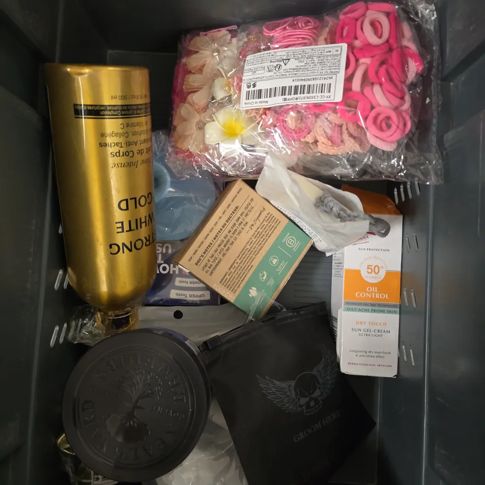 APPROXIMATEY 20 ASSORTED HEALTH AND BEAUTY PRODUCTS TO INCLUDE - REHAB HYDRATING UNDER EYE PATCHES - LUMIN SKINCARE - MAKE WAVES DEODORANT - ETC