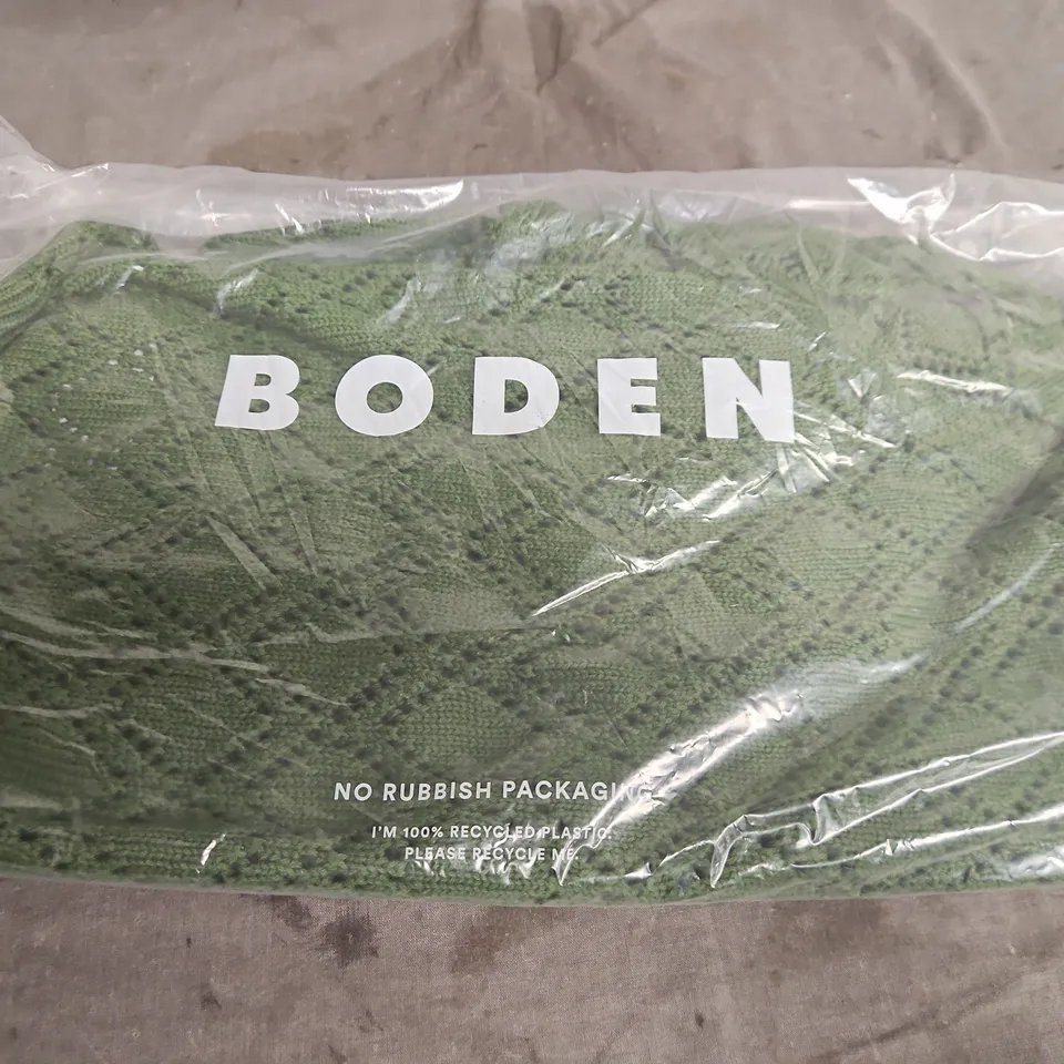 BODEN GREEN KNITWEAR – SIZE M