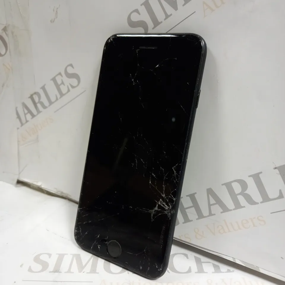 APPLE IPHONE 7 SMARTPHONE - A1778