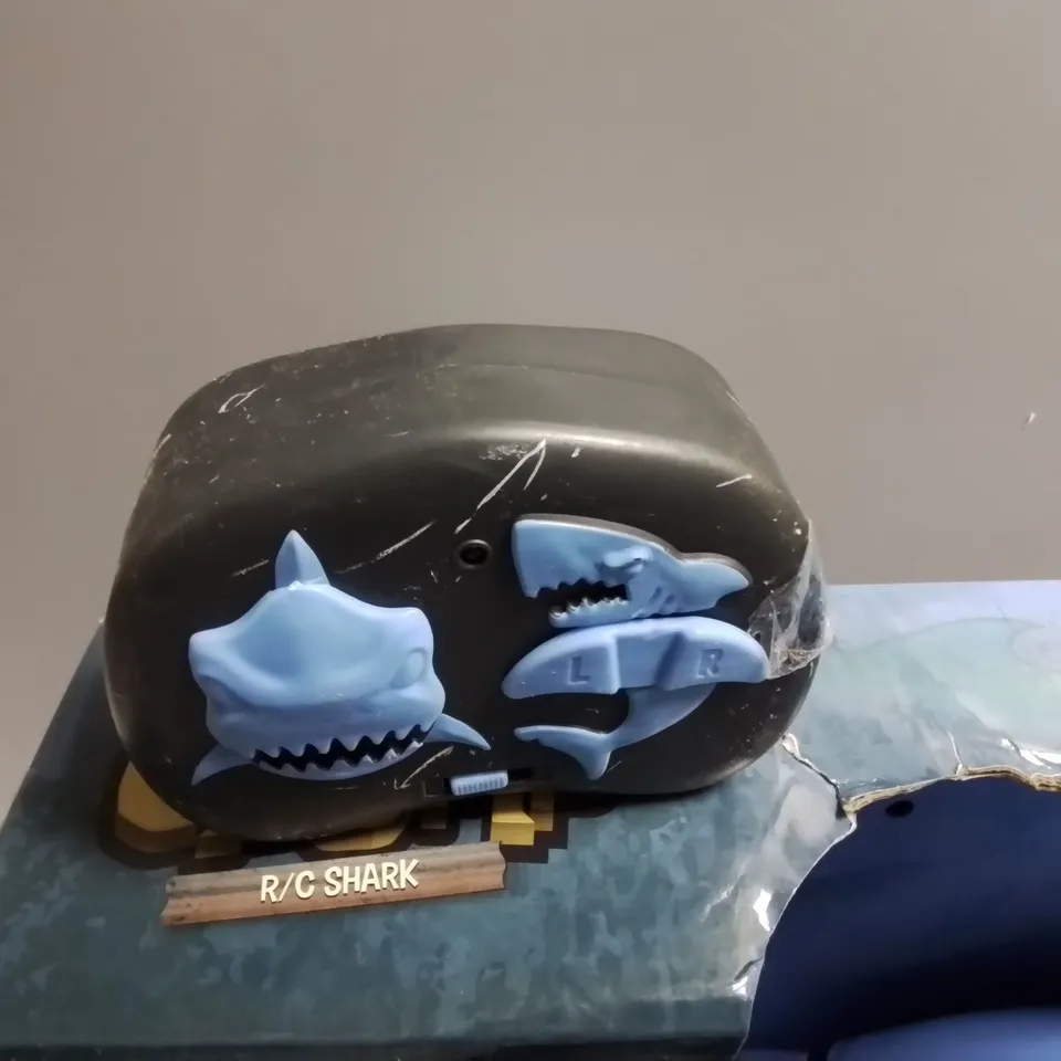 BOXED MEGA CHOMP R/C SHARK RRP £49.99