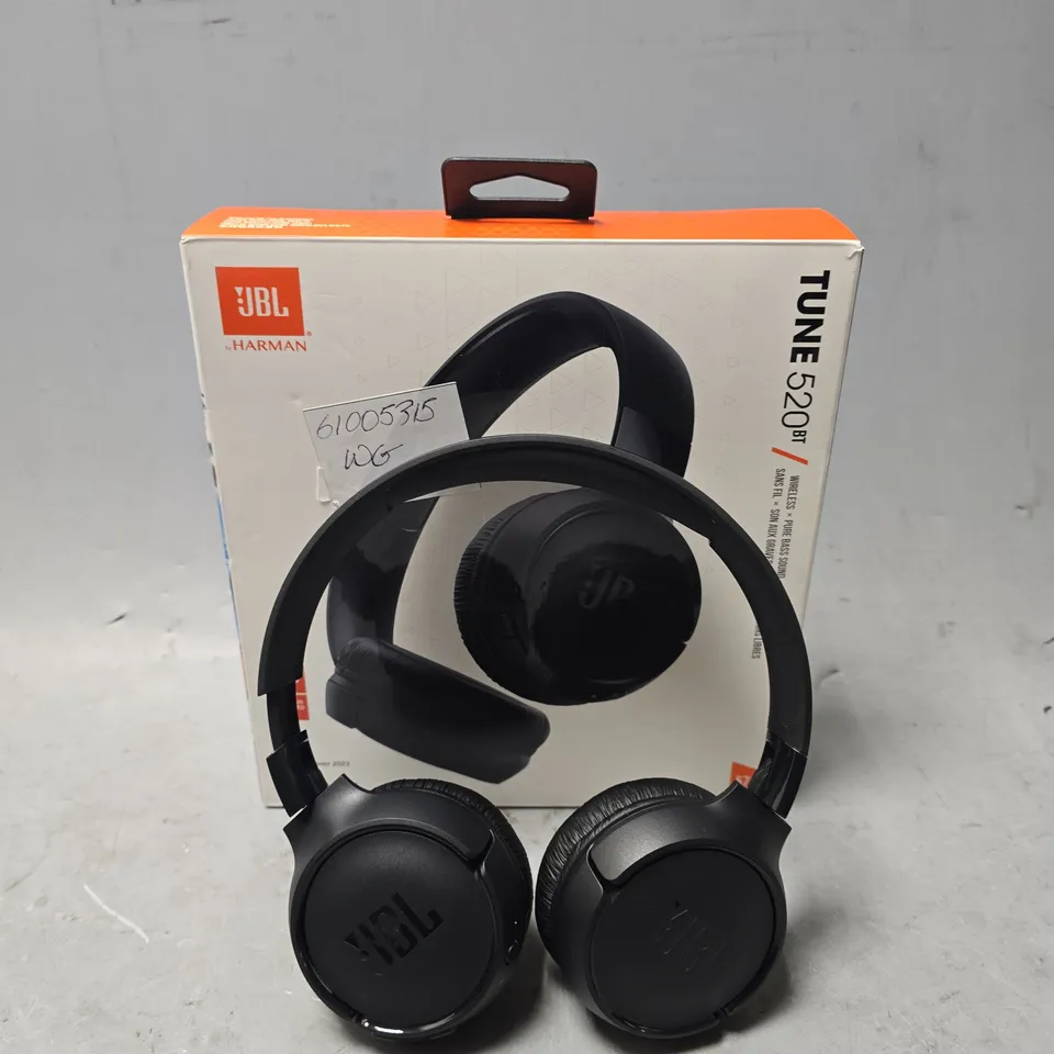 BOXED JBL TUNE 520 BT HEADPHONE 