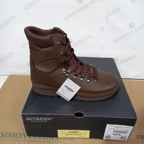 BOXED PAIR OF ALTBERG BROWN BOOTS SIZE 9L