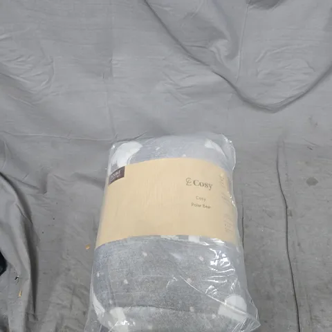 COSY DOUBLE DUVET SET – POLAR BEAR DESIGN