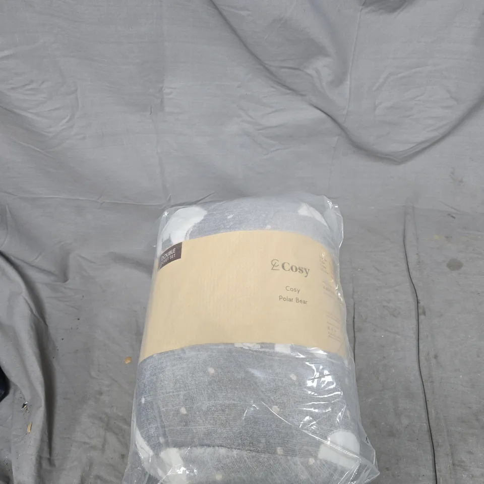 COSY DOUBLE DUVET SET – POLAR BEAR DESIGN